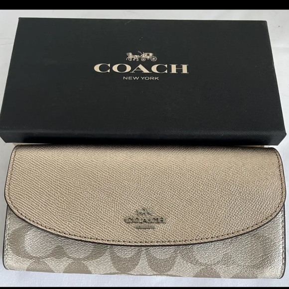 Coach Slim Metallic Envelope Wallet Platinum Logo Signature - Picture 4 of 8